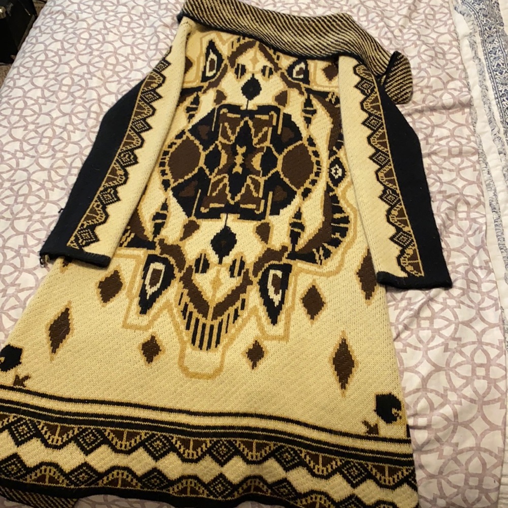 Sweater - Picture 2 of 5